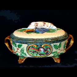 minton majolica gun dog tureen