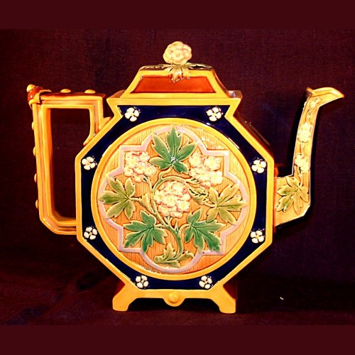 Majolica tea pot